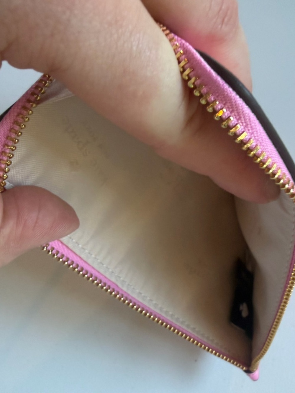 Kate Spade ♠️ L Zip Wristlet - Picture 4 of 4